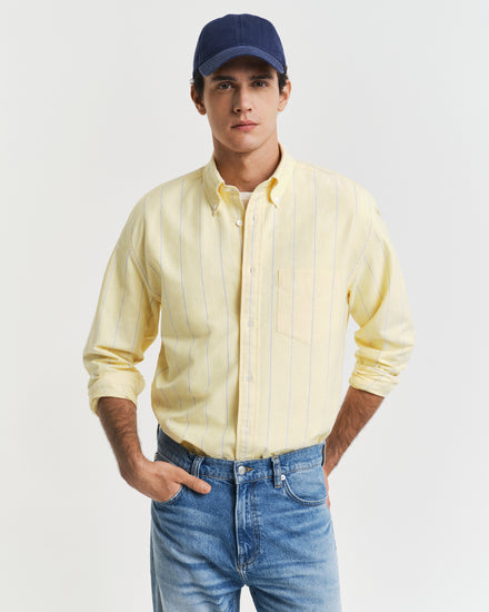 BANANA YELLOW